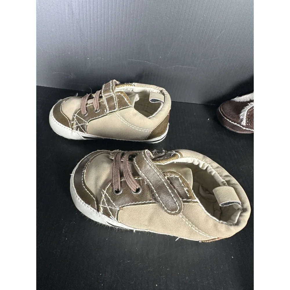 Multiples infant boys